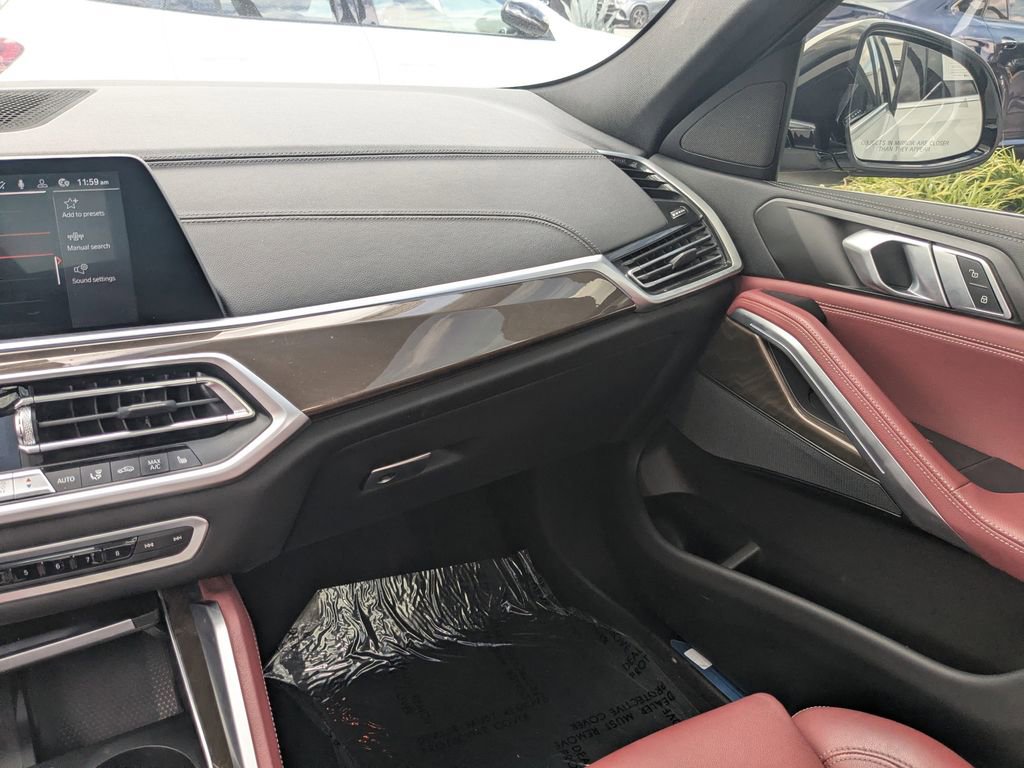 Used 2022 BMW X6 xDrive40i w/ Premium Package AWD/4WD image 4