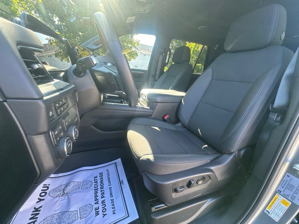 Used 2026 Chevrolet Tahoe LS AWD/4WD image 13