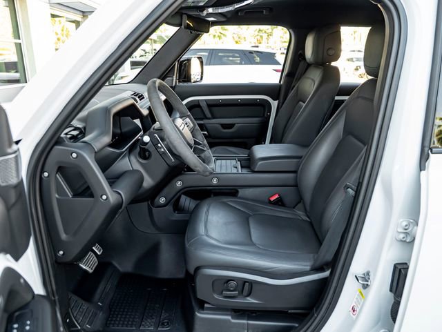 Used 2023 Land Rover Defender 110 V8 image 14