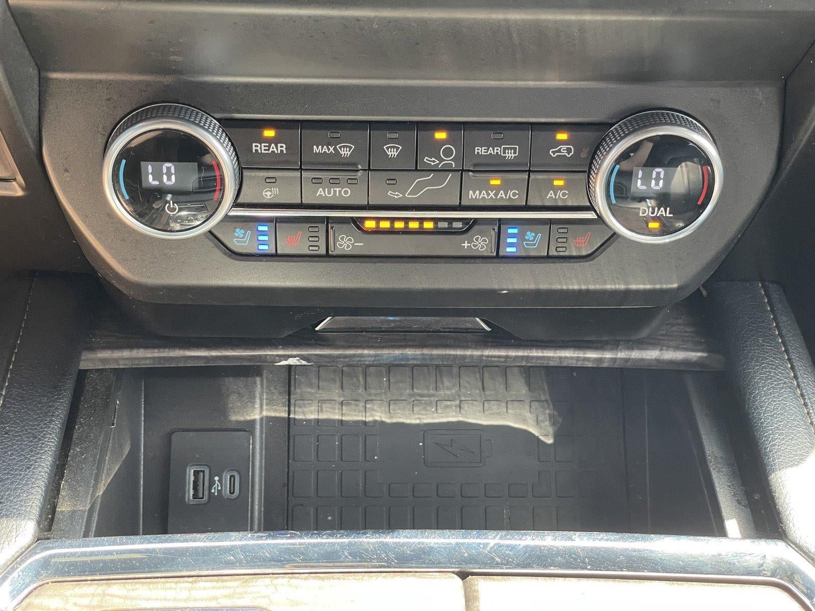 Used 2021 Ford Expedition Limited RWD image 28