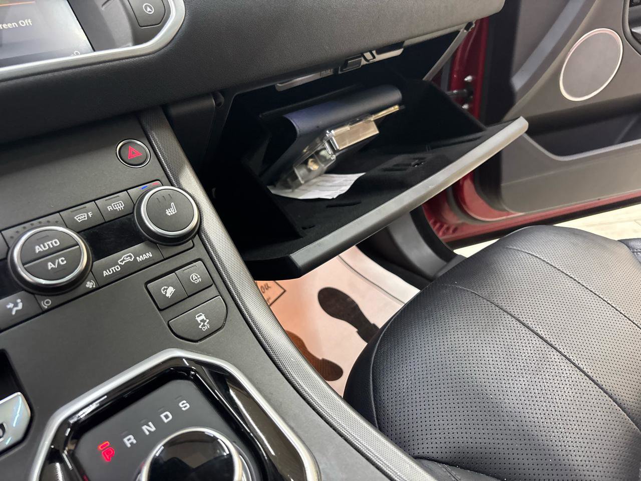 Used 2018 Land Rover Range Rover Evoque SE AWD/4WD image 26