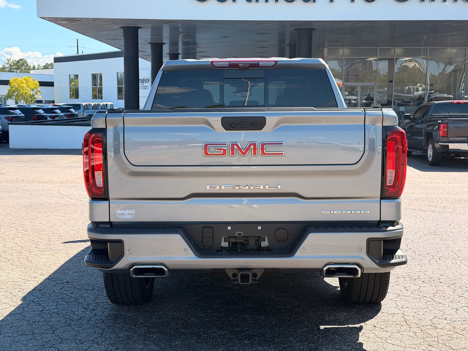 Used 2024 GMC Sierra 1500 Denali w/ Denali Reserve Package AWD/4WD image 11