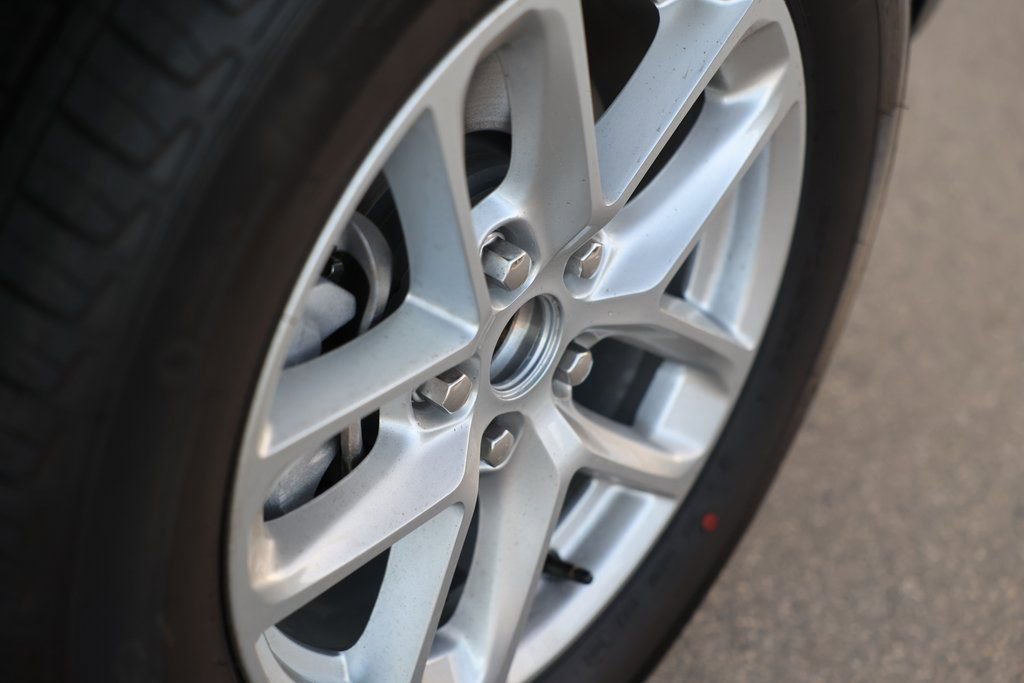 New 2025 Jeep Grand Cherokee Laredo X w/ Trailer Tow Package image 9