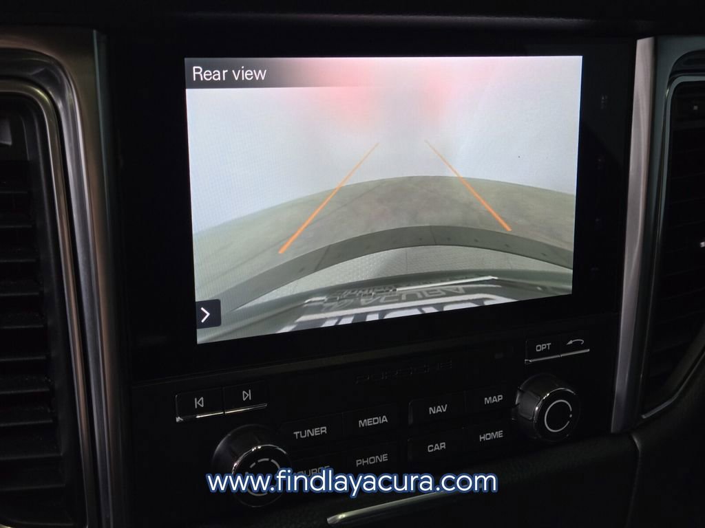 Used 2017 Porsche Macan AWD/4WD image 23