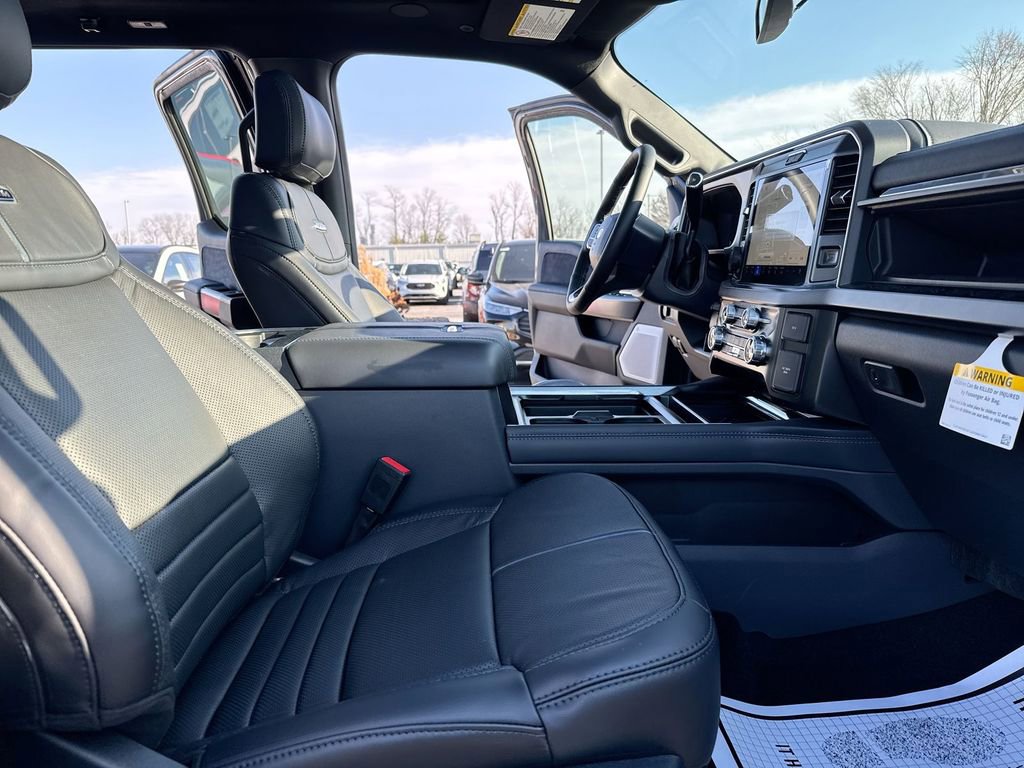 New 2026 Ford F250 Platinum image 25