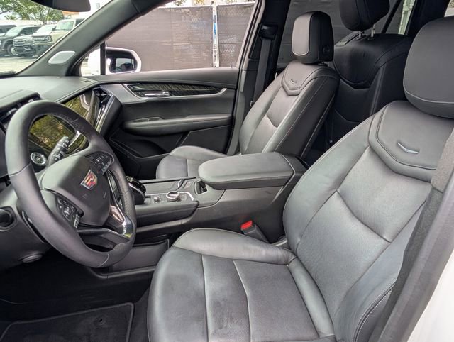 Used 2020 Cadillac XT6 Premium Luxury image 5