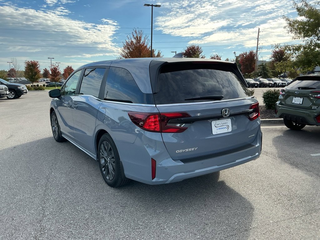 Certified 2026 Honda Odyssey Touring image 8