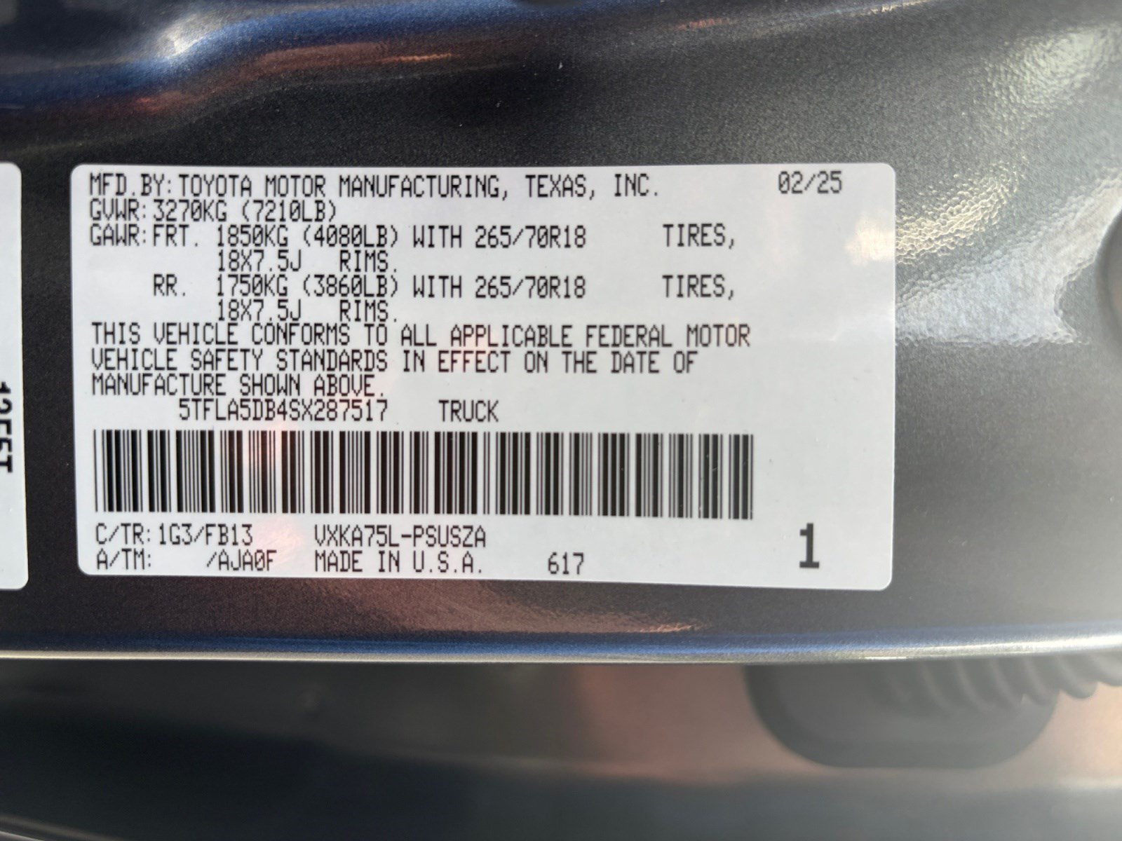 Used 2025 Toyota Tundra SR5 w/ TRD Off-Road Package AWD/4WD image 32
