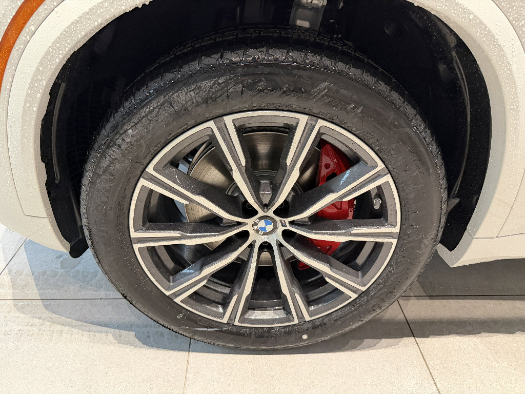 New 2026 BMW X5 xDrive40i w/ M Sport Package image 8