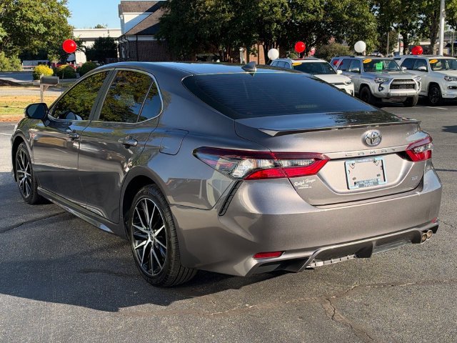 Used 2023 Toyota Camry SE w/ Convenience Package FWD image 5