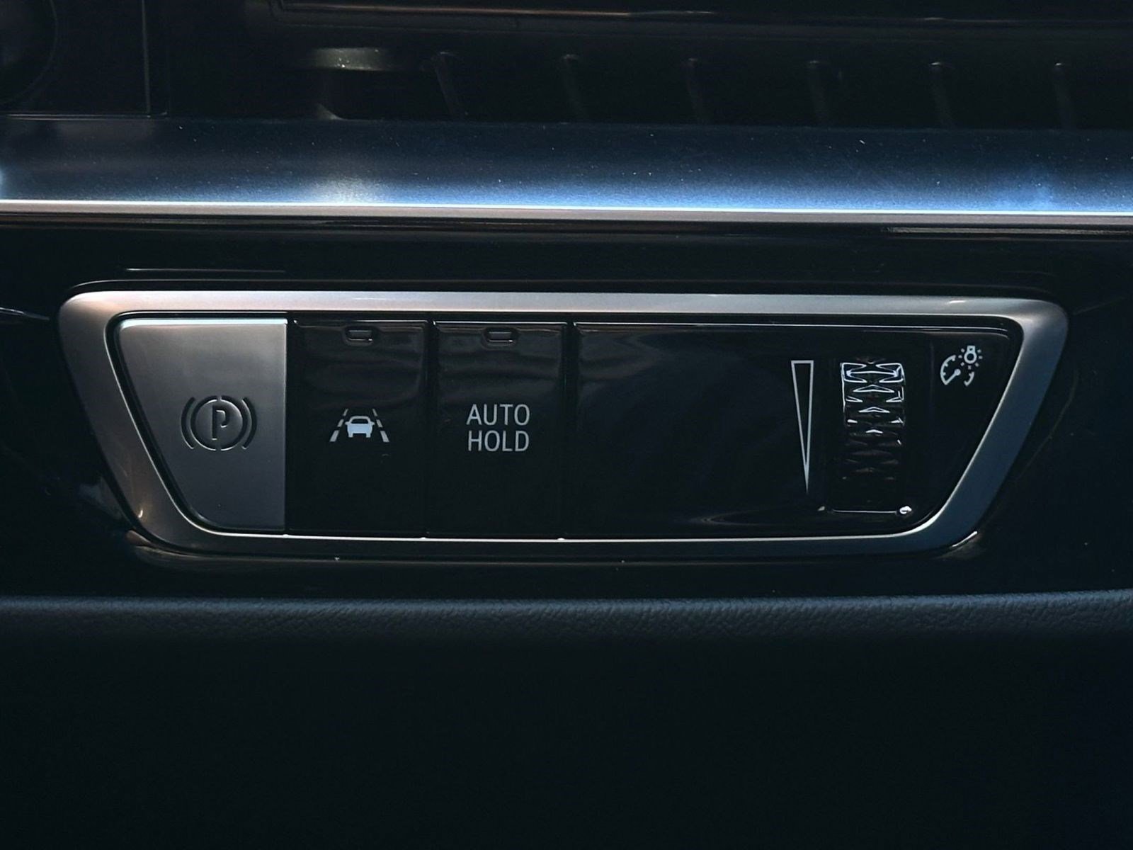 New 2026 Cadillac Lyriq V w/ Exterior Carbon Fiber Package image 18