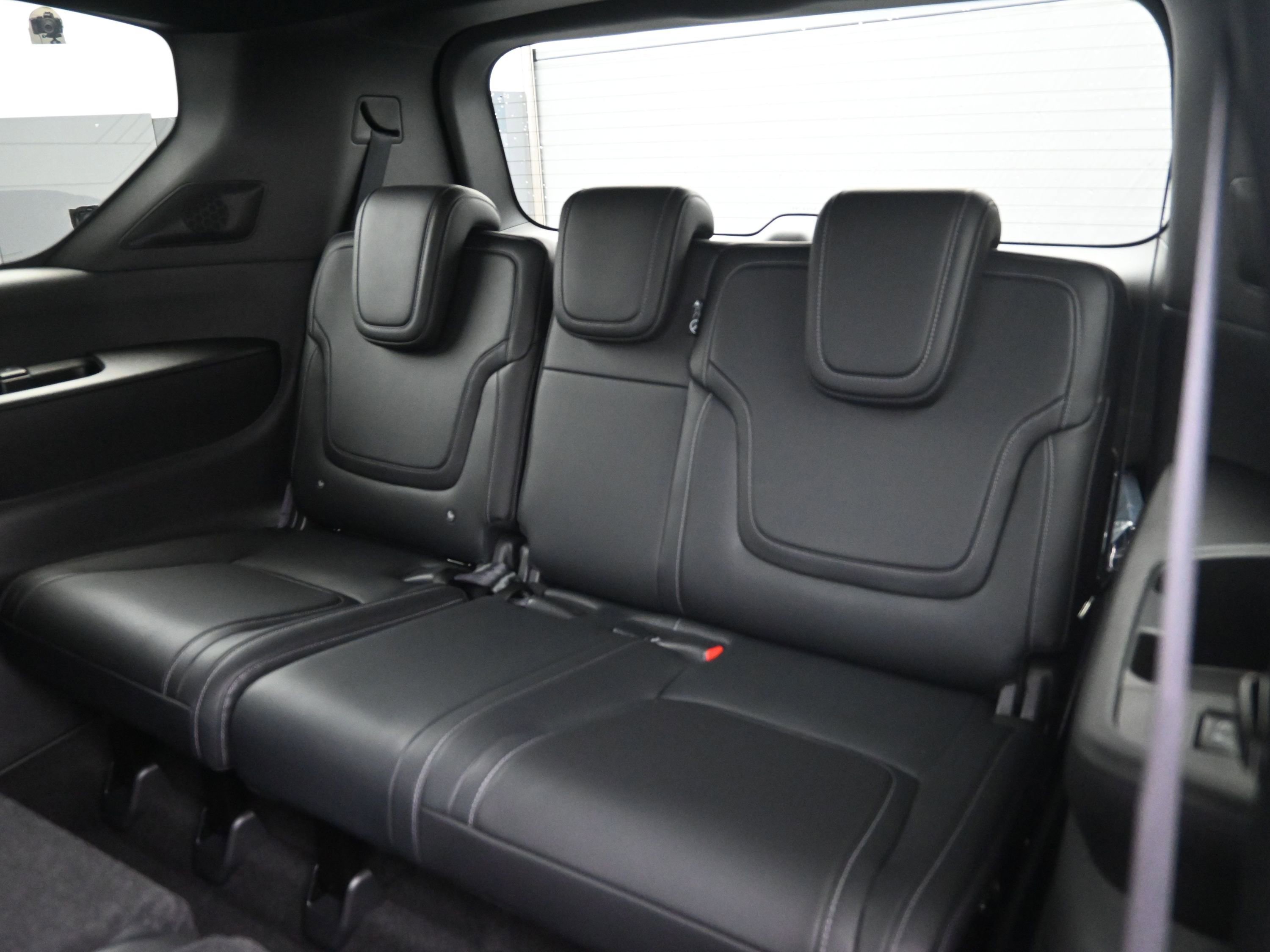 New 2025 Nissan Armada PRO-4X image 16