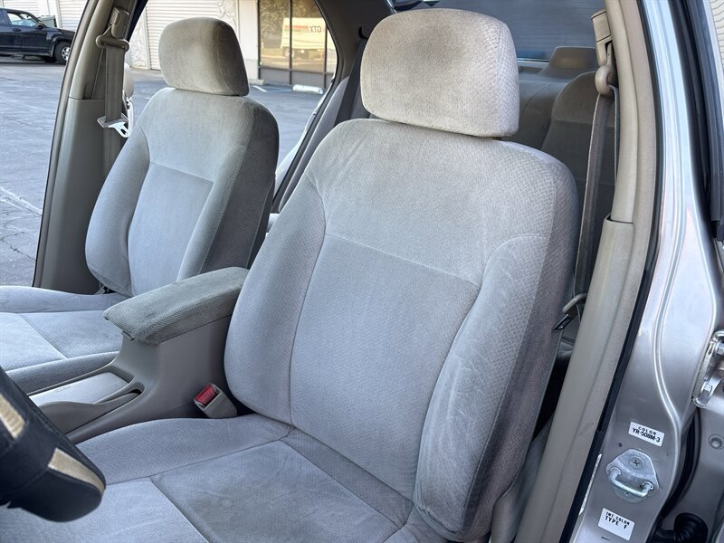Used 1996 Honda Accord VP image 27