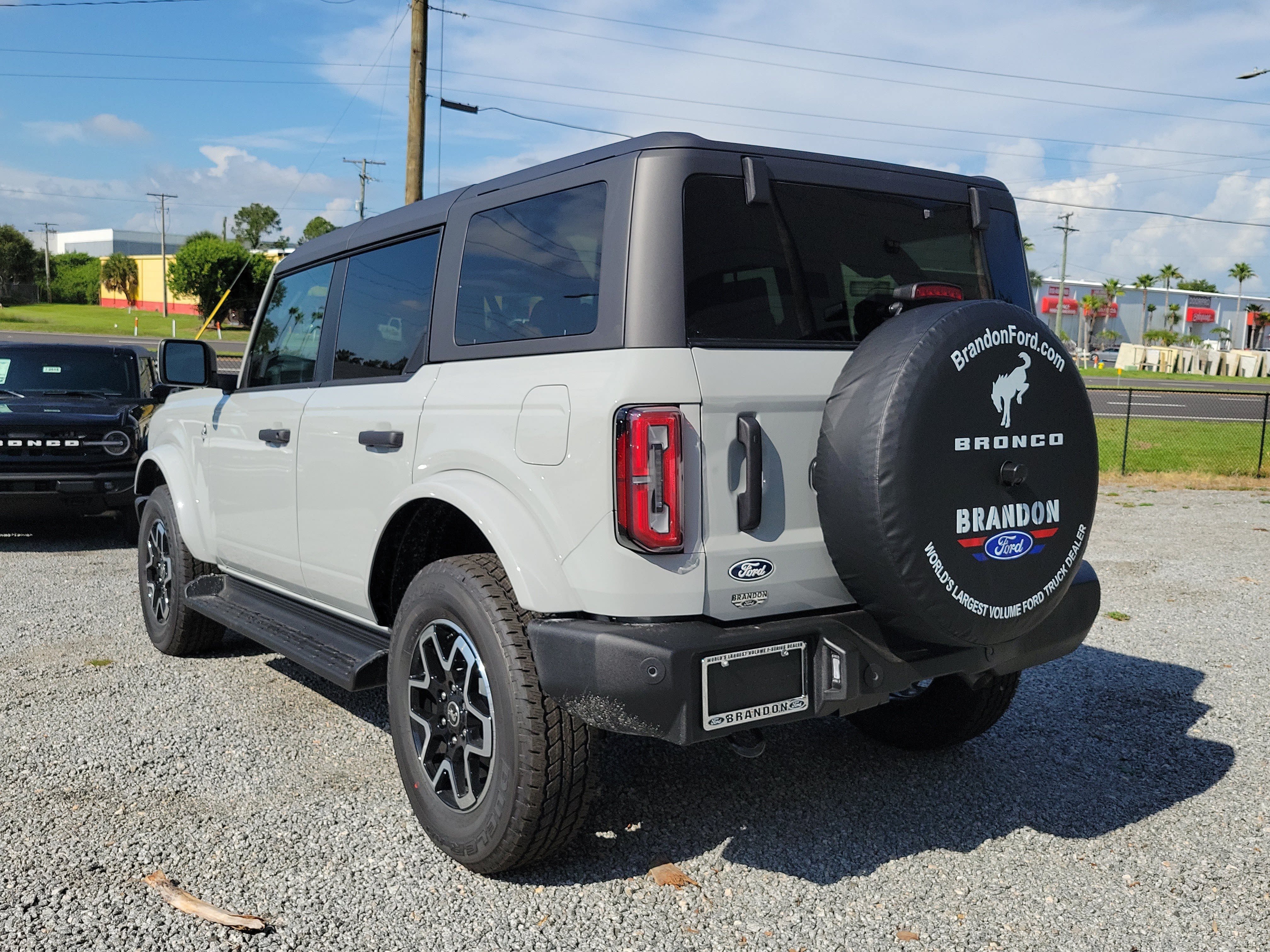 New 2026 Ford Bronco Outer Banks AWD/4WD image 8