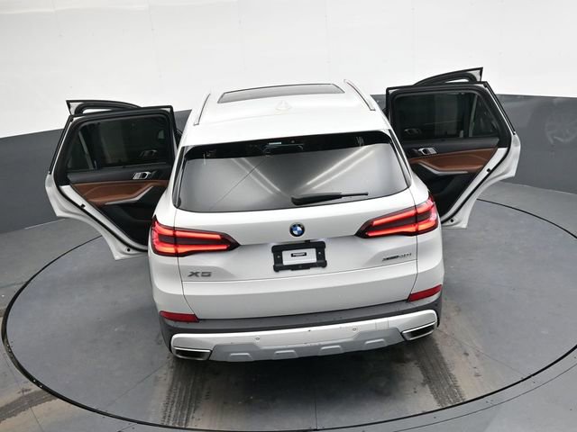Used 2023 BMW X5 xDrive40i w/ Executive Package image 45