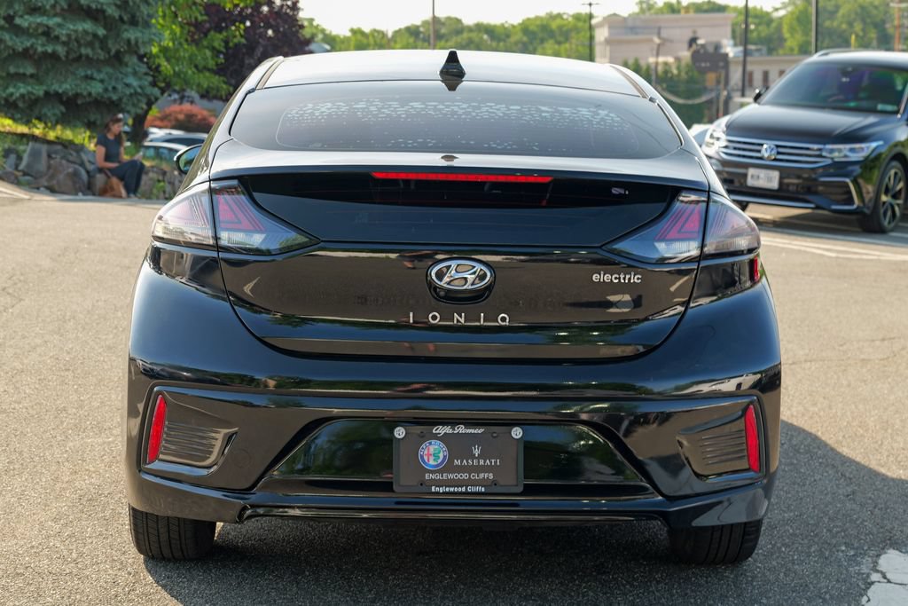 Used 2020 Hyundai Ioniq Limited FWD image 6