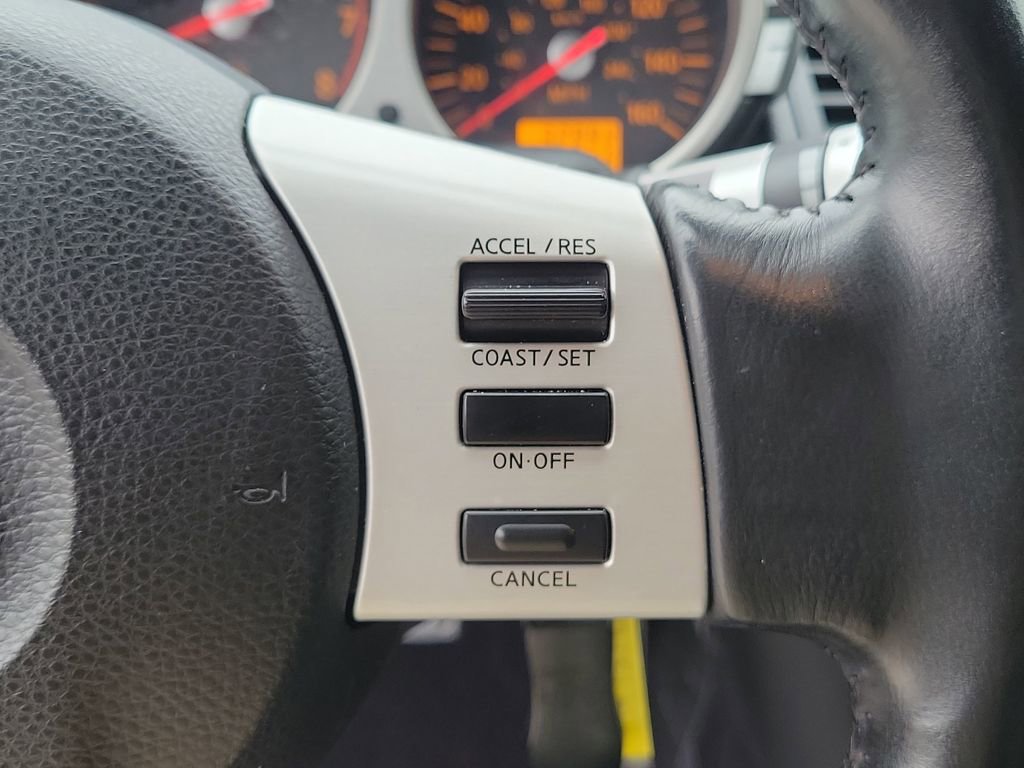 Used 2005 Nissan 350Z Grand Touring image 28