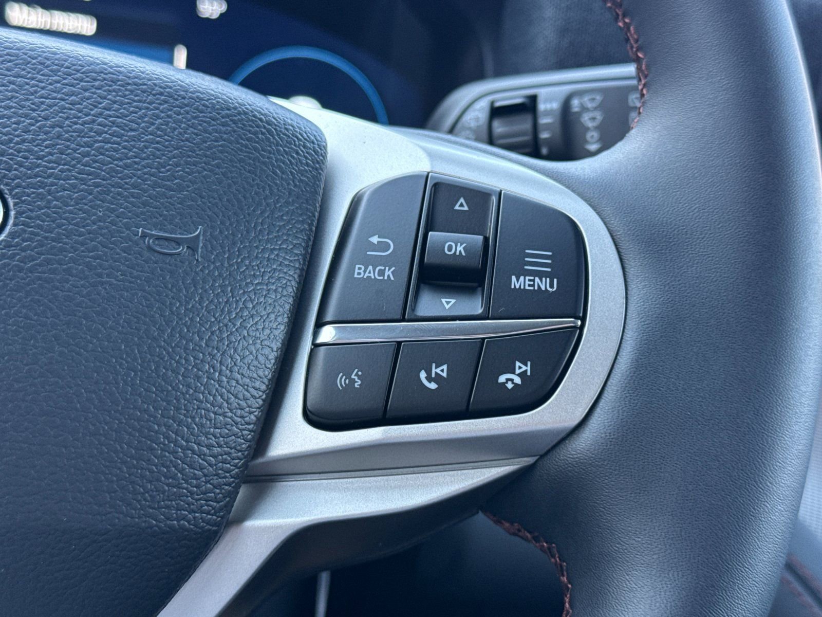 New 2026 Ford Explorer Active image 26