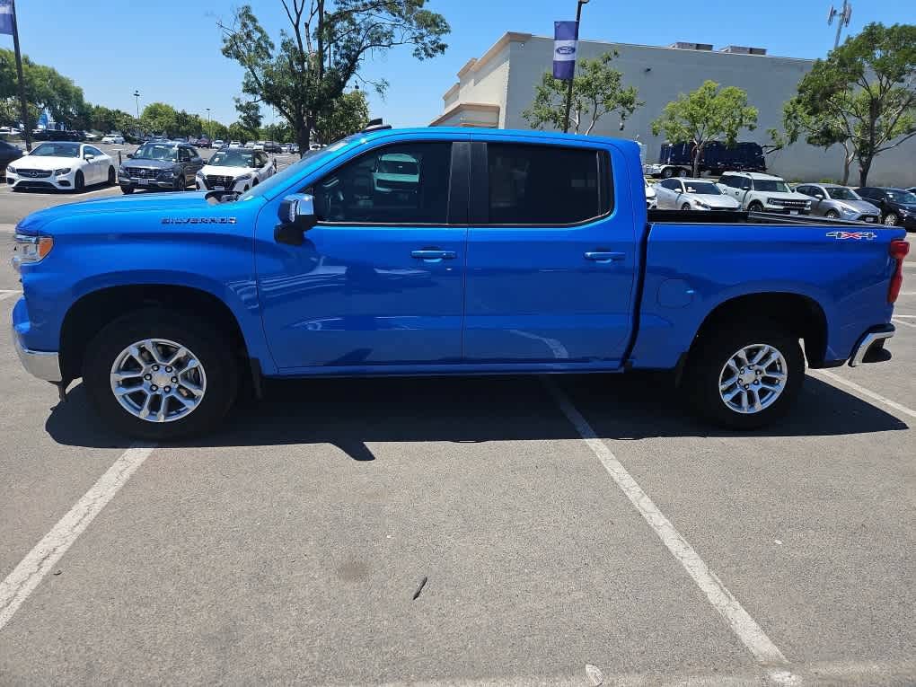 Used 2026 Chevrolet Silverado 1500 LT w/ Safety Package AWD/4WD image 5