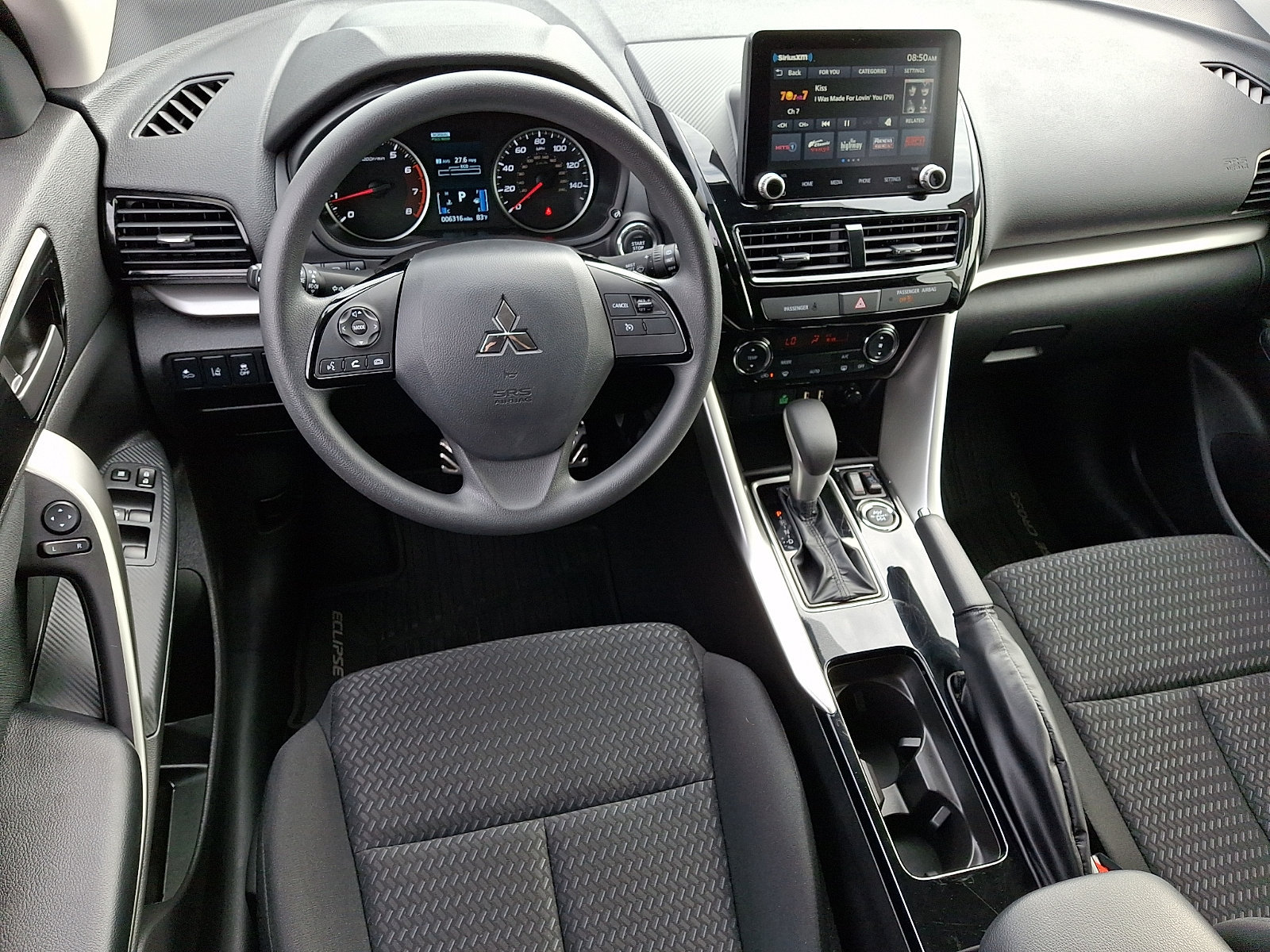 Used 2024 Mitsubishi Eclipse Cross AWD image 11