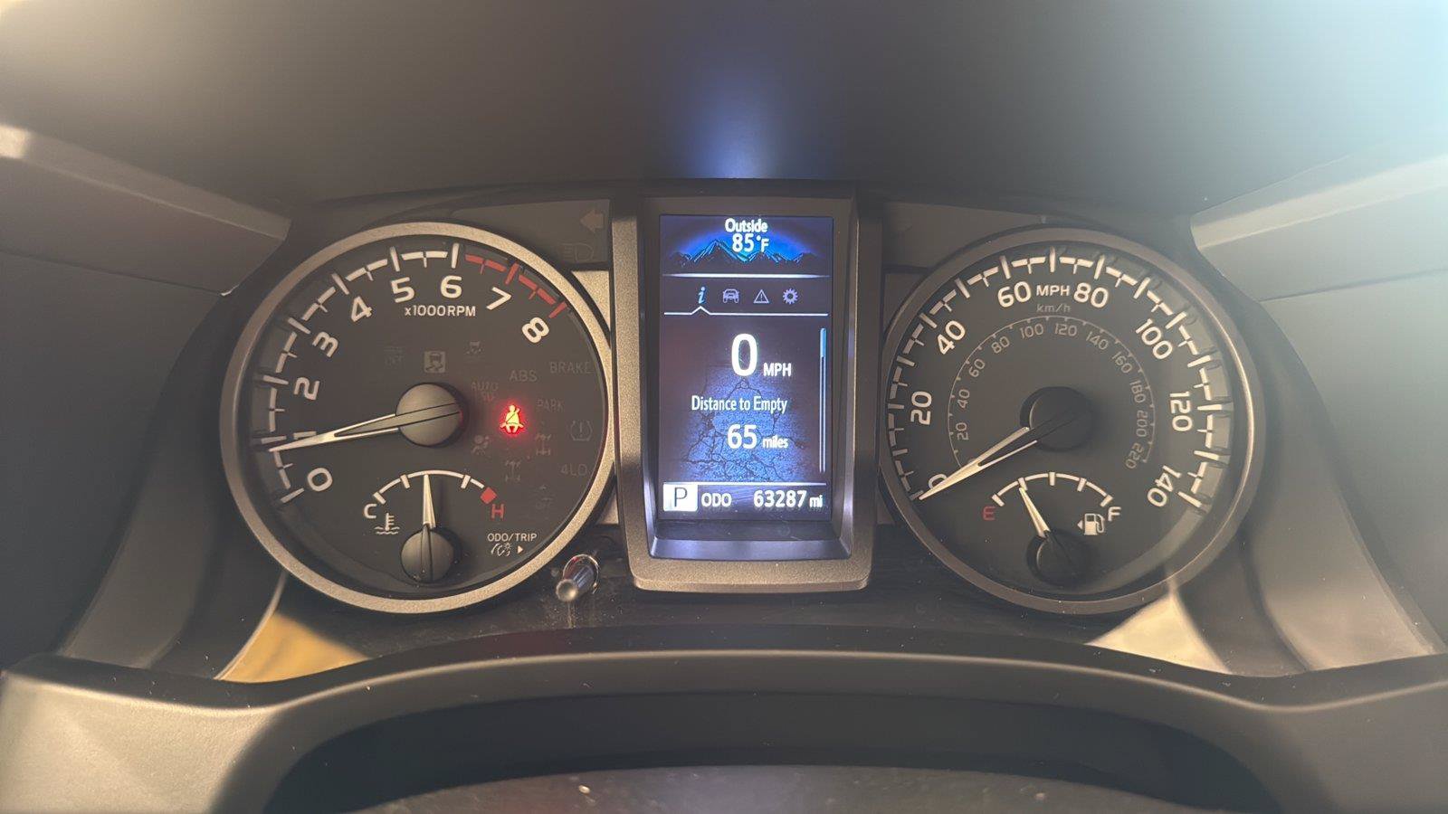 Used 2021 Toyota Tacoma TRD Sport w/ Technology Package AWD/4WD image 14