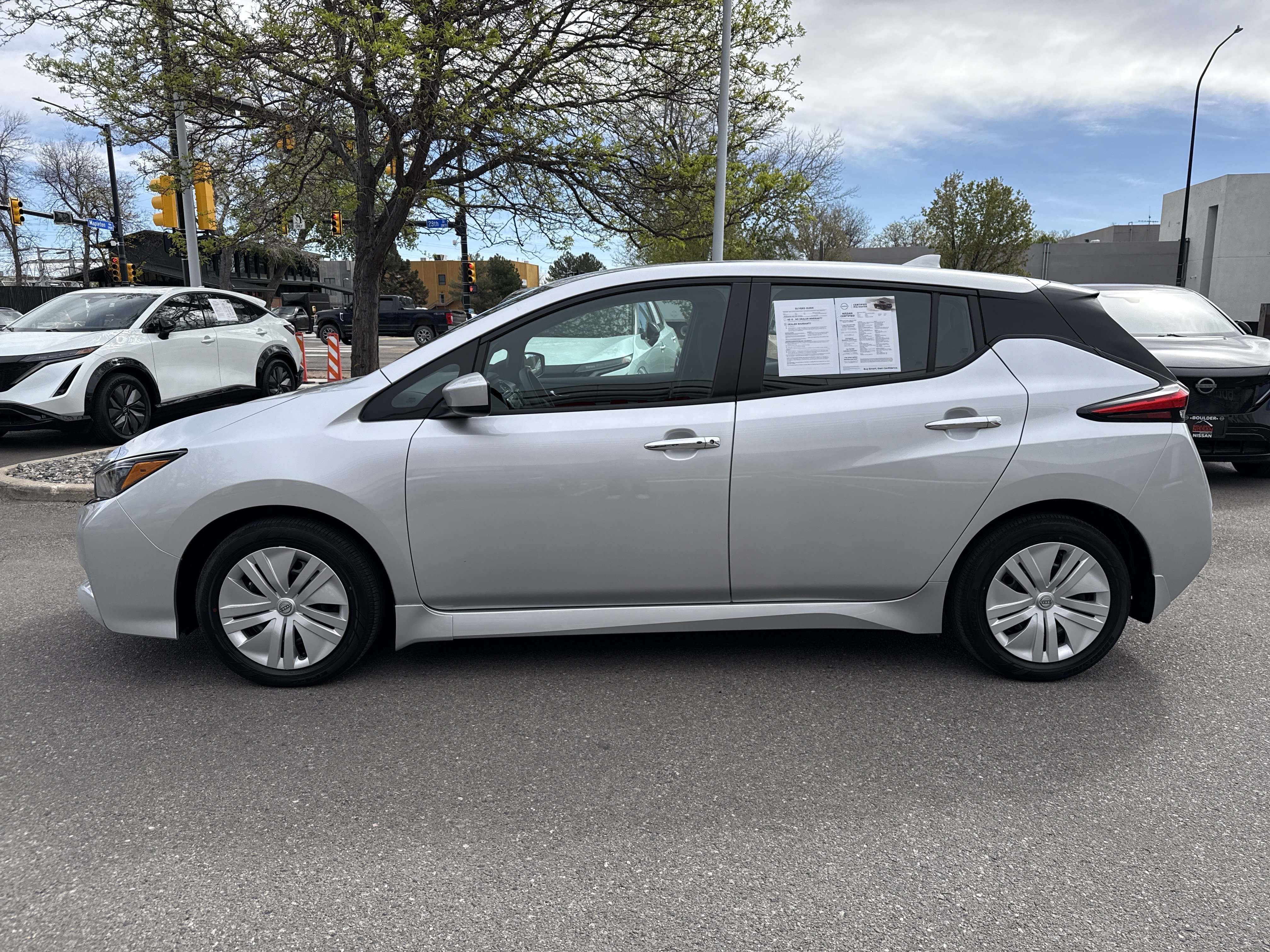 Certified 2024 Nissan Leaf S image 4