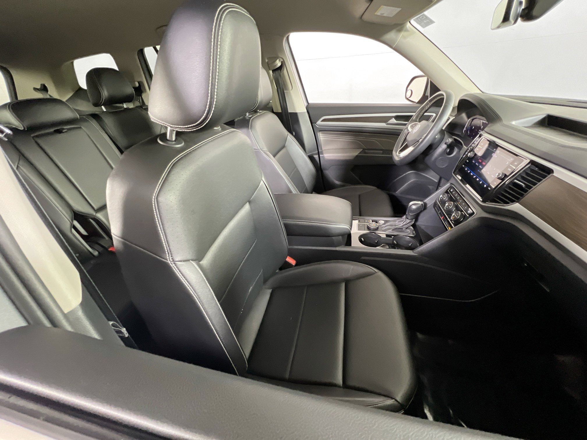 Used 2022 Volkswagen Atlas SE image 27