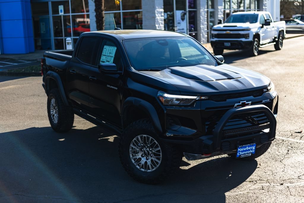 New 2026 Chevrolet Colorado ZR2 w/ Off-Road Front Bumper Package AWD/4WD image 2