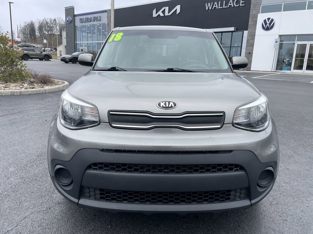 Used 2018 Kia Soul FWD image 2