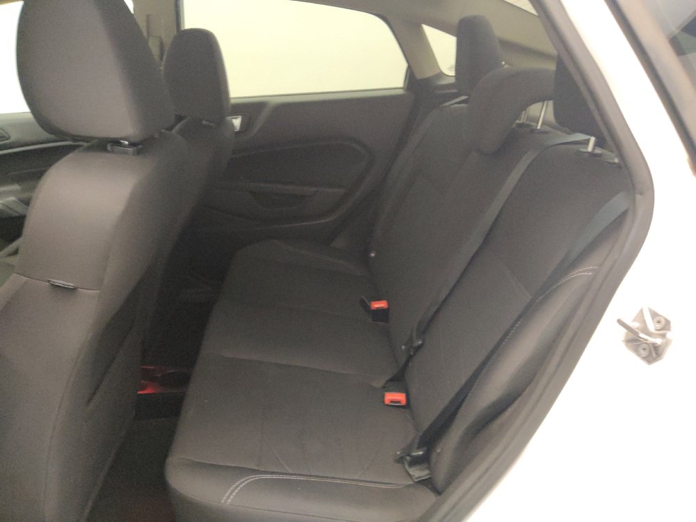 Used 2015 Ford Fiesta SE FWD image 18