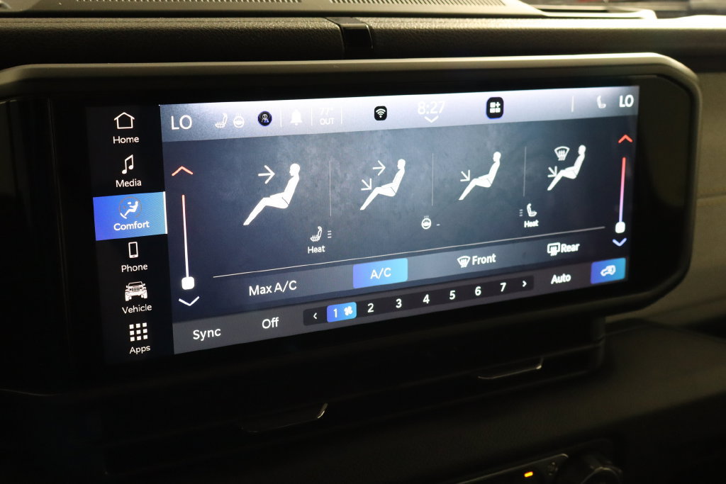 Used 2024 Jeep Wrangler Unlimited w/ Convenience Group AWD/4WD image 28