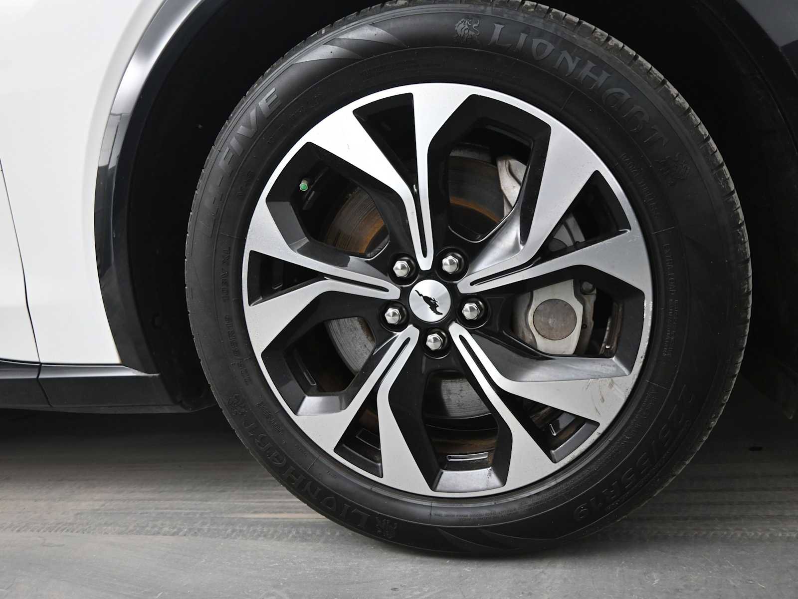 Used 2021 Ford Mustang Mach-E Premium image 8