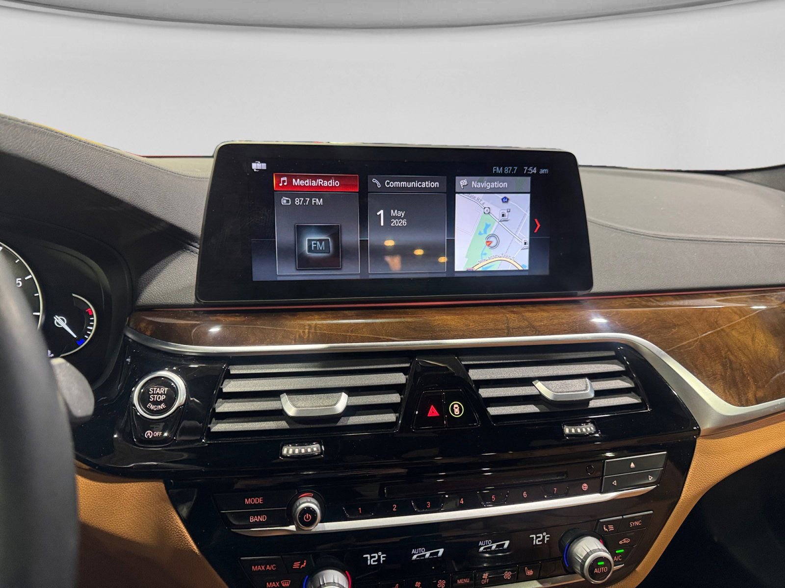 Used 2018 BMW 540i xDrive AWD/4WD image 24