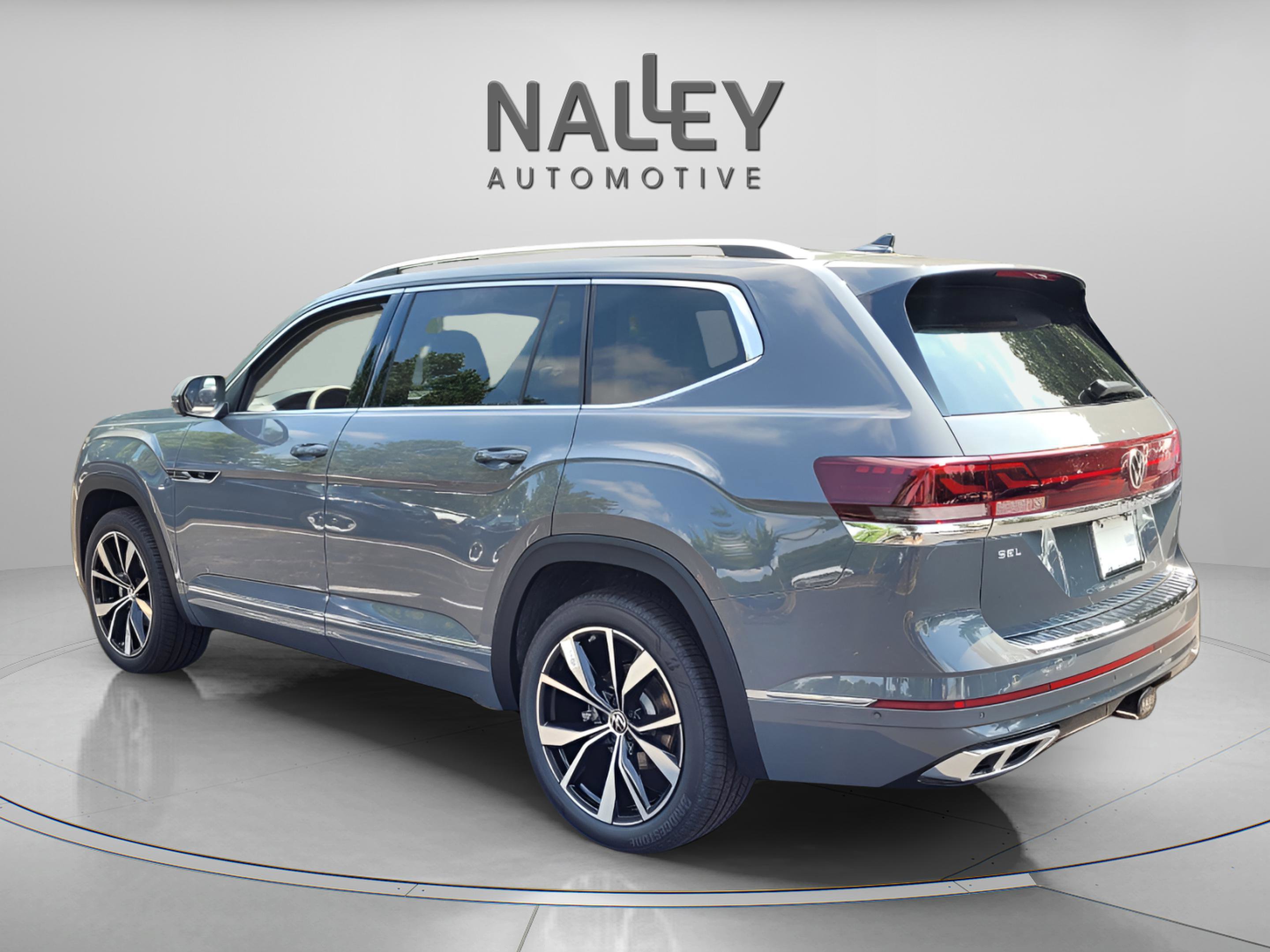 New 2026 Volkswagen Atlas SEL Premium R-Line image 3