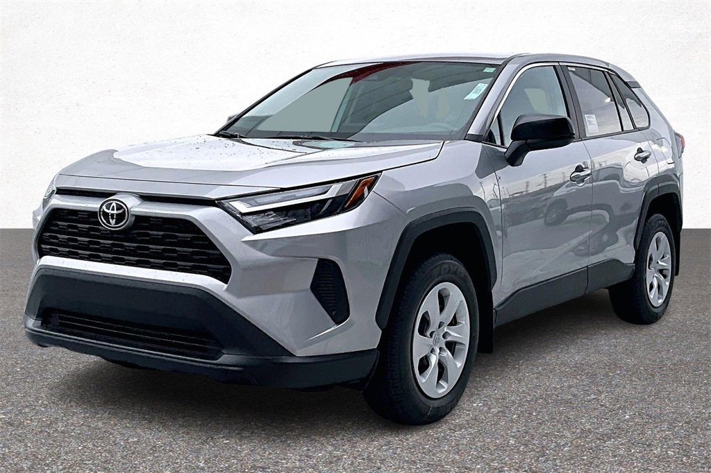 New 2025 Toyota RAV4 LE video 2