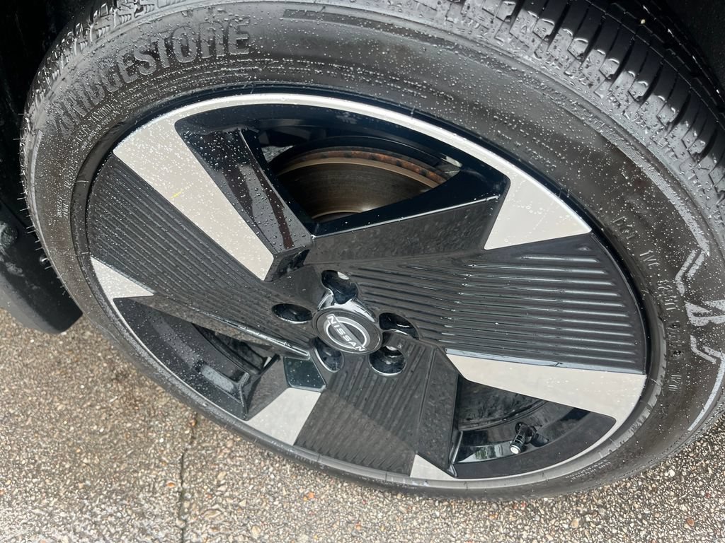 Used 2026 Nissan Kicks SR FWD image 37