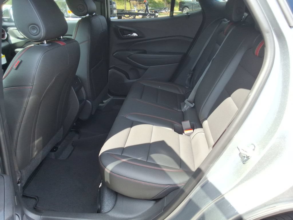New 2026 Chevrolet Trax RS w/ Sunroof Package FWD image 16
