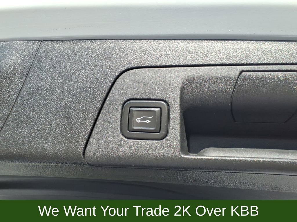 Used 2022 Buick Envision Essence w/ Technology Package II image 27