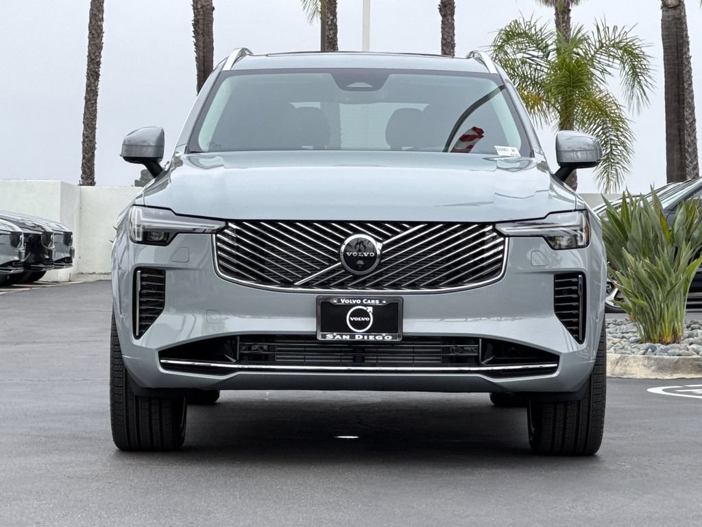 New 2026 Volvo XC90 T8 Plus w/ Protection Package AWD/4WD image 8