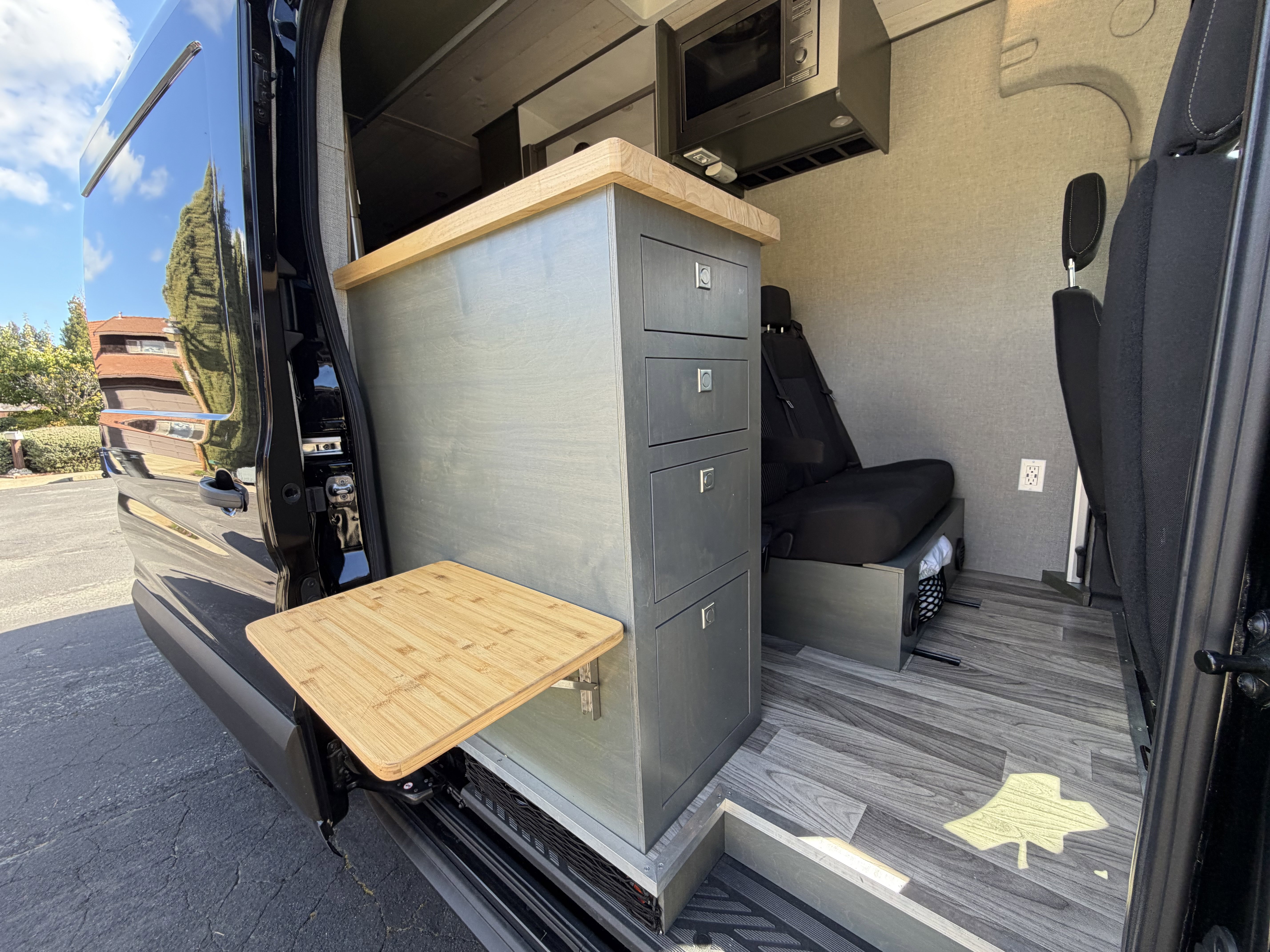 Used 2021 Ford Transit 250 148 High Roof Extended AWD image 18