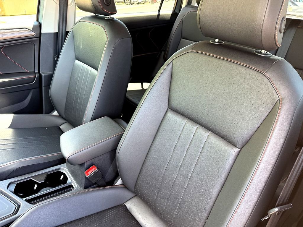 Certified 2024 Volkswagen Tiguan Wolfsburg Edition FWD image 13