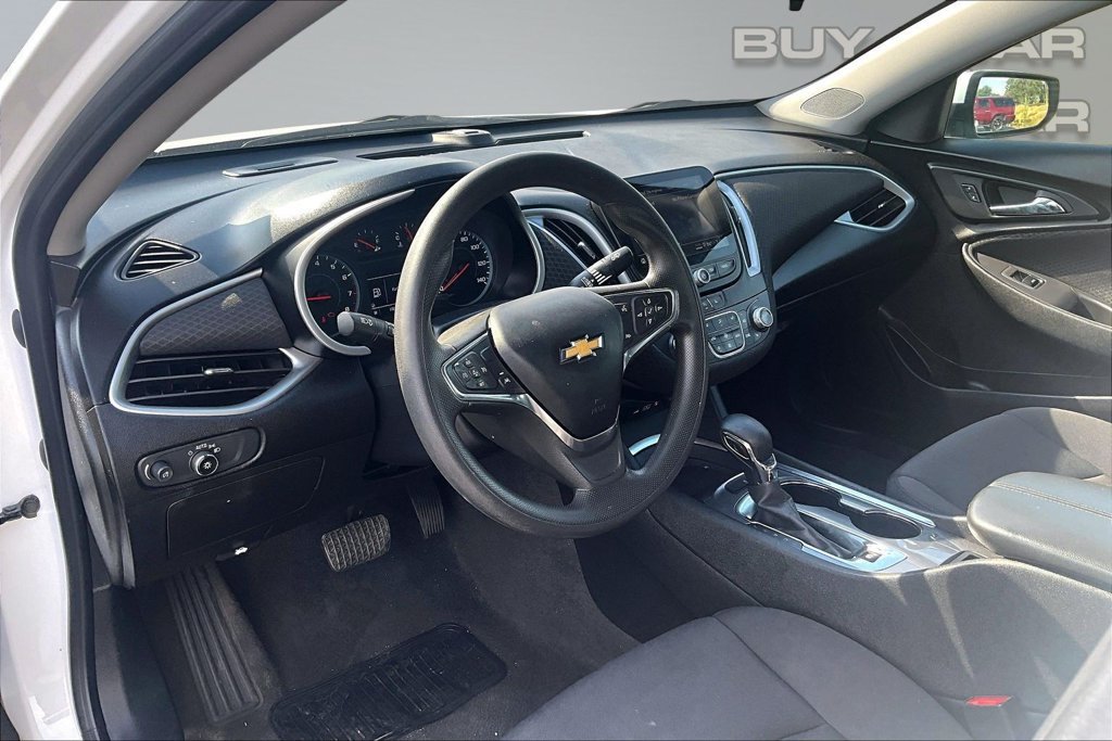 Used 2023 Chevrolet Malibu LT FWD image 14