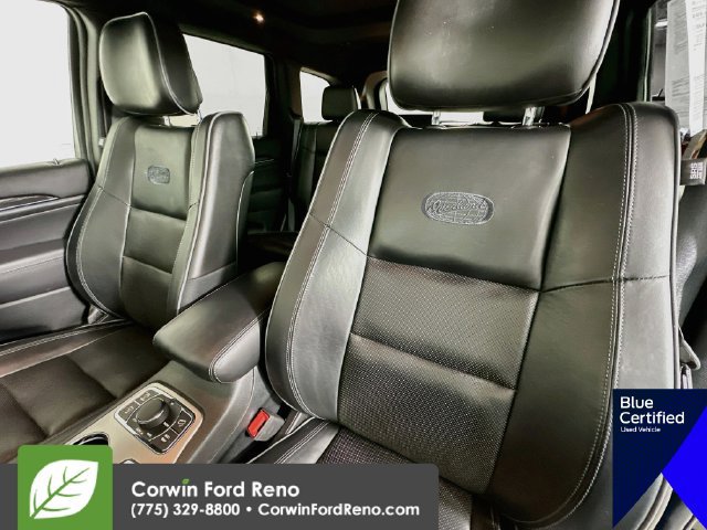 Used 2019 Jeep Grand Cherokee Overland AWD/4WD image 24