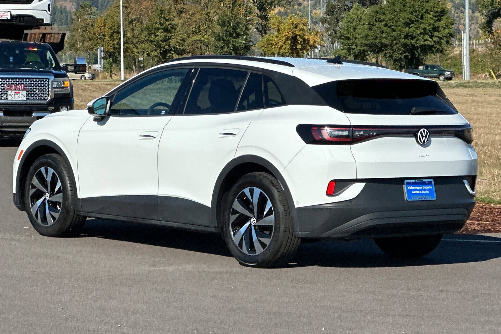 Used 2024 Volkswagen ID.4 2WD image 5