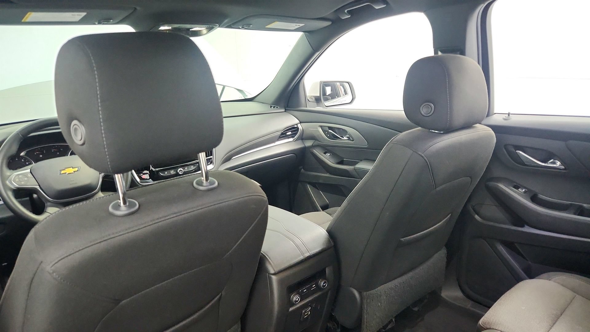 Certified 2023 Chevrolet Traverse LT FWD image 24