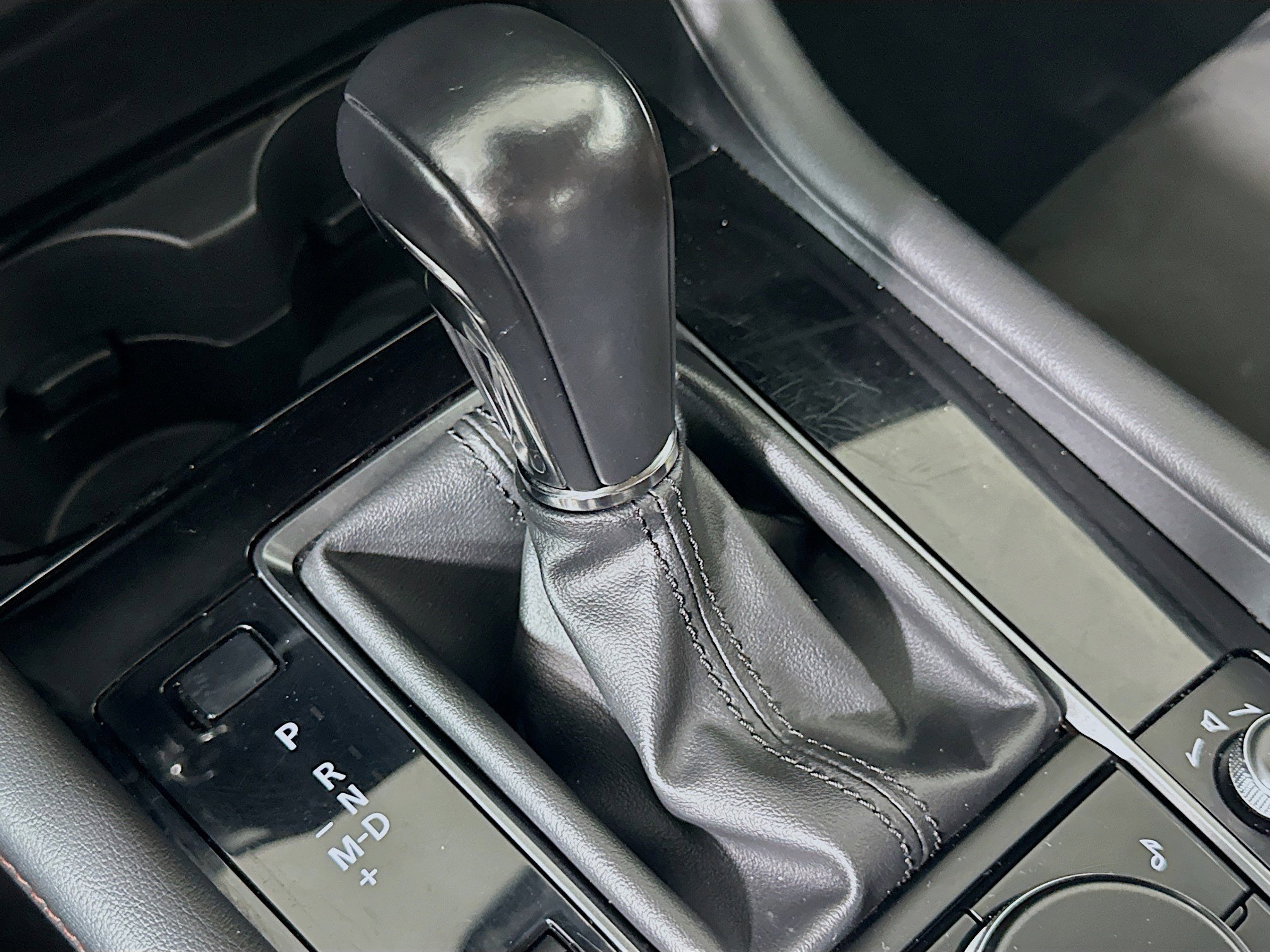 Used 2024 MAZDA MAZDA3 s image 24