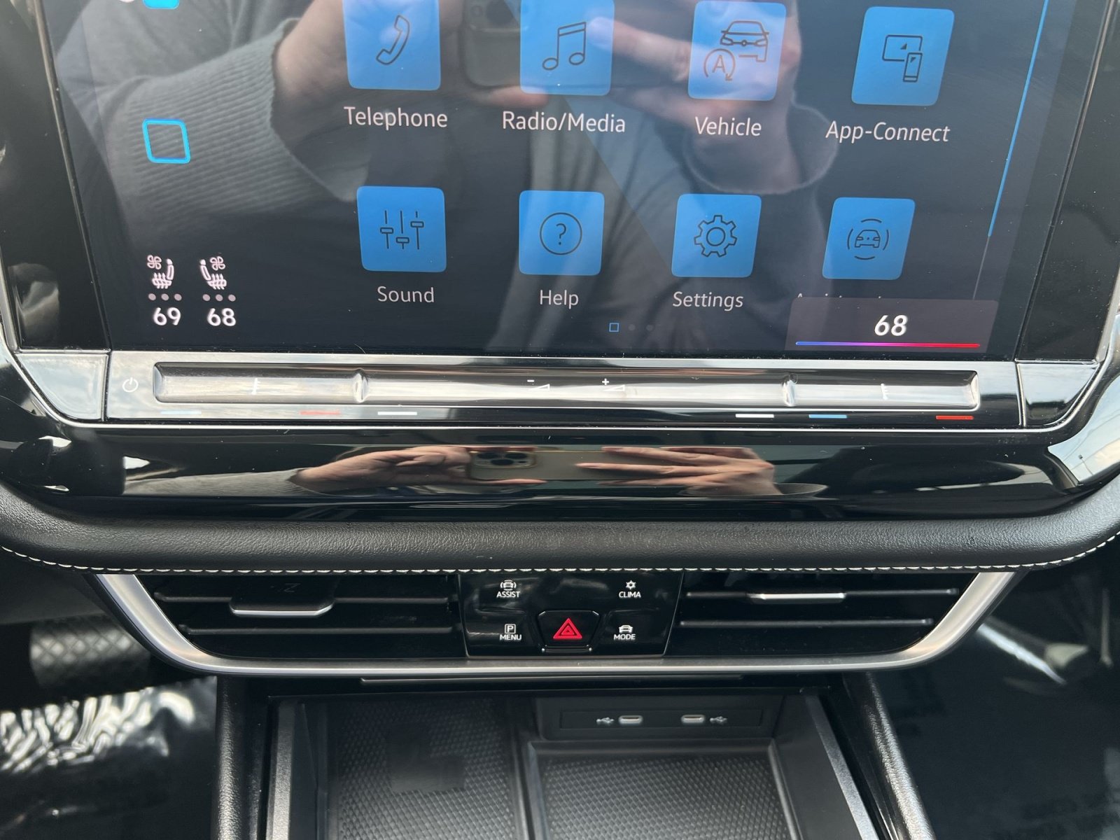 Used 2024 Volkswagen Atlas SE w/ Panoramic Sunroof Package AWD/4WD image 20