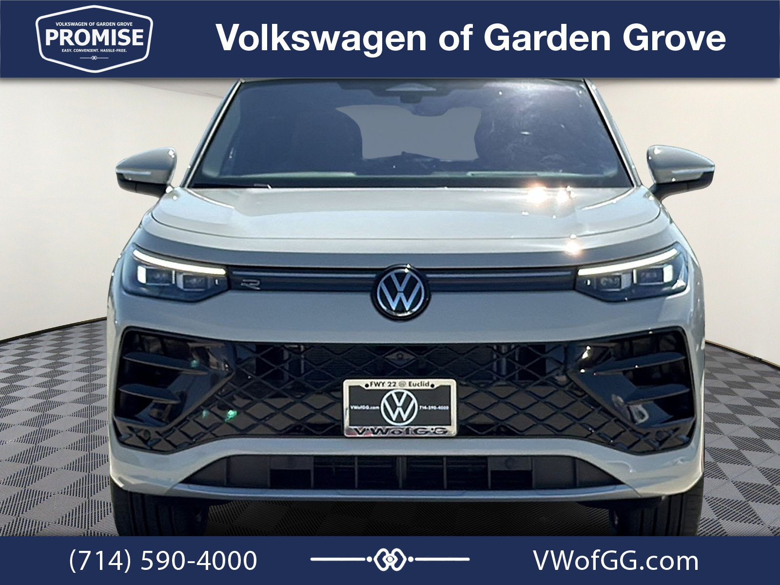 New 2026 Volkswagen Tiguan SEL R-Line AWD/4WD image 3