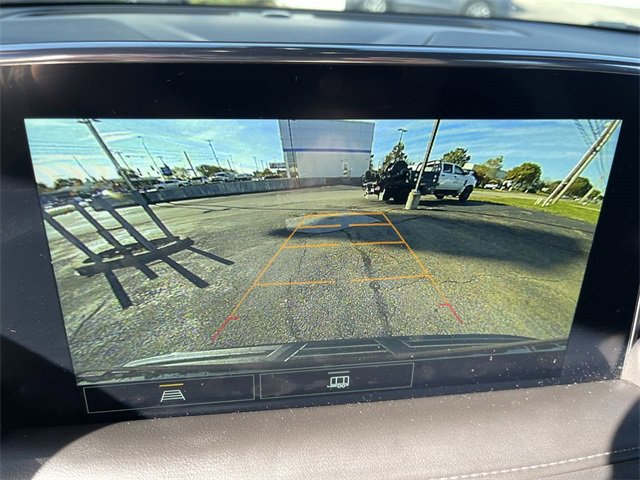 Used 2021 Chevrolet Suburban LT image 17