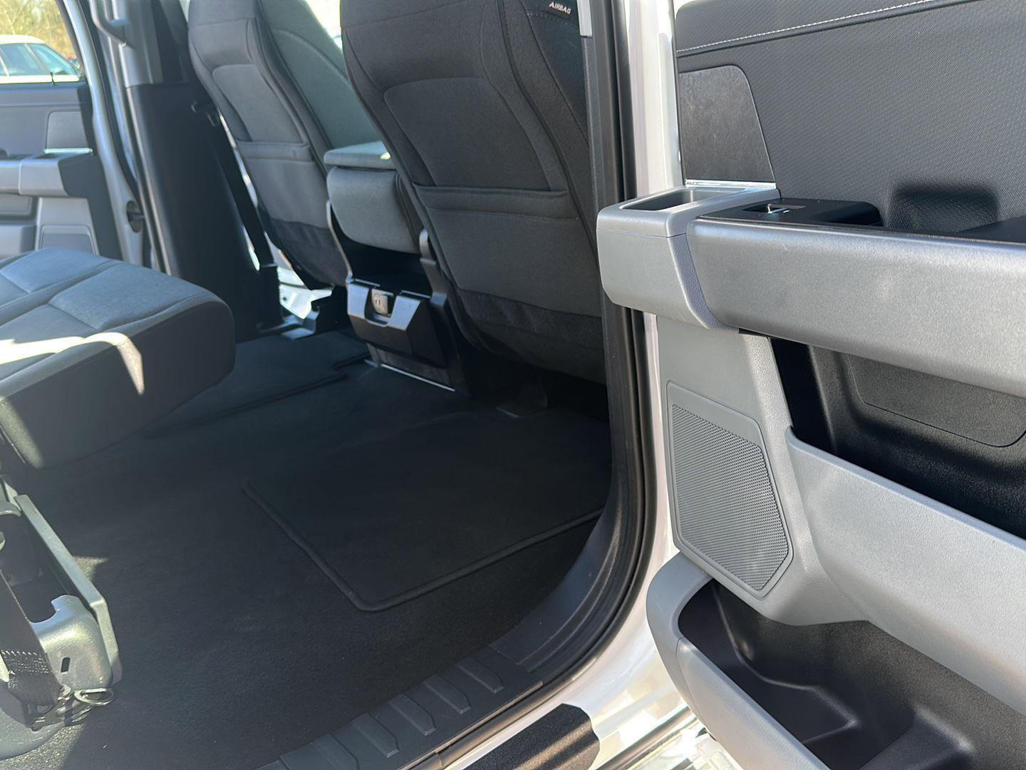 Used 2025 Ford F150 XLT w/ Equipment Group 301A Standard image 21